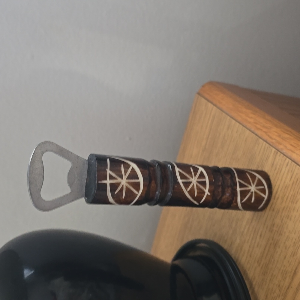 Can opener tribal design - Picture 2 of 2